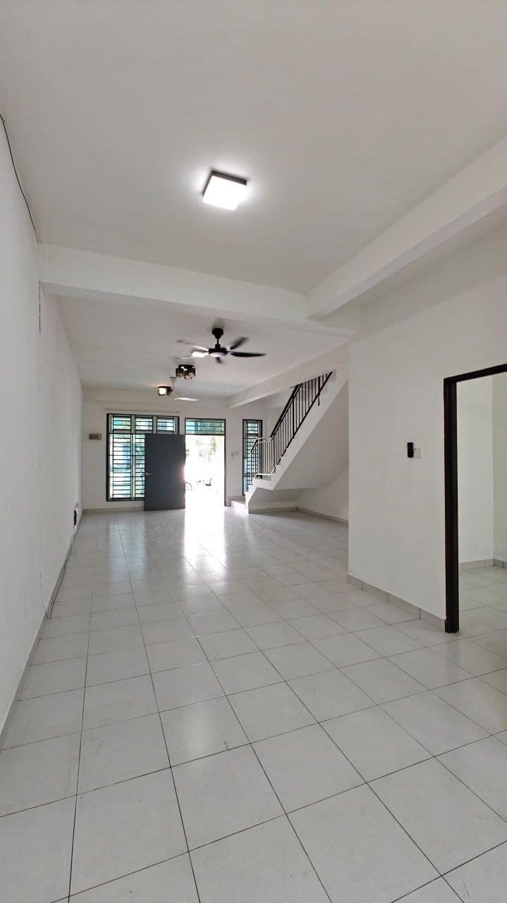 Double Storey Terrace Jalan Scientex Jaya – photo 1