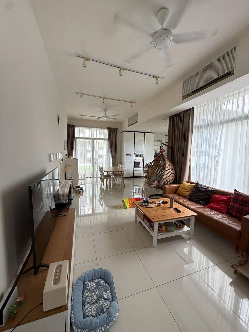 2 Storey Terrace House Avira Medini – photo 1