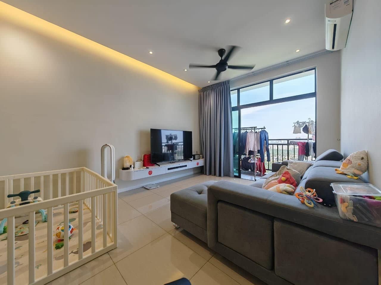 Condo Taman Molek – photo 1