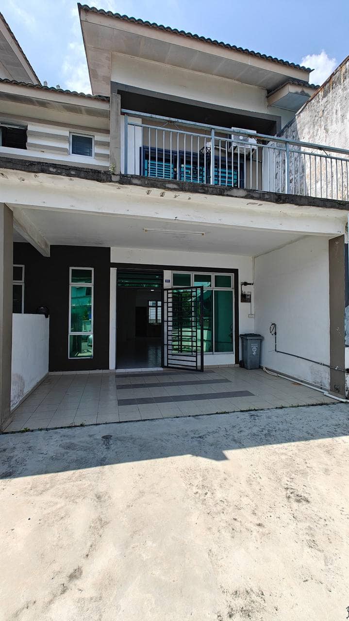 2-Storey Terrace House Taman Scientex Senai – photo 1