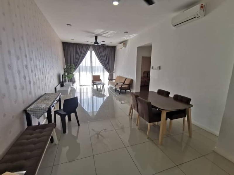 Water Edge Apartment Senibong Cove – photo 1