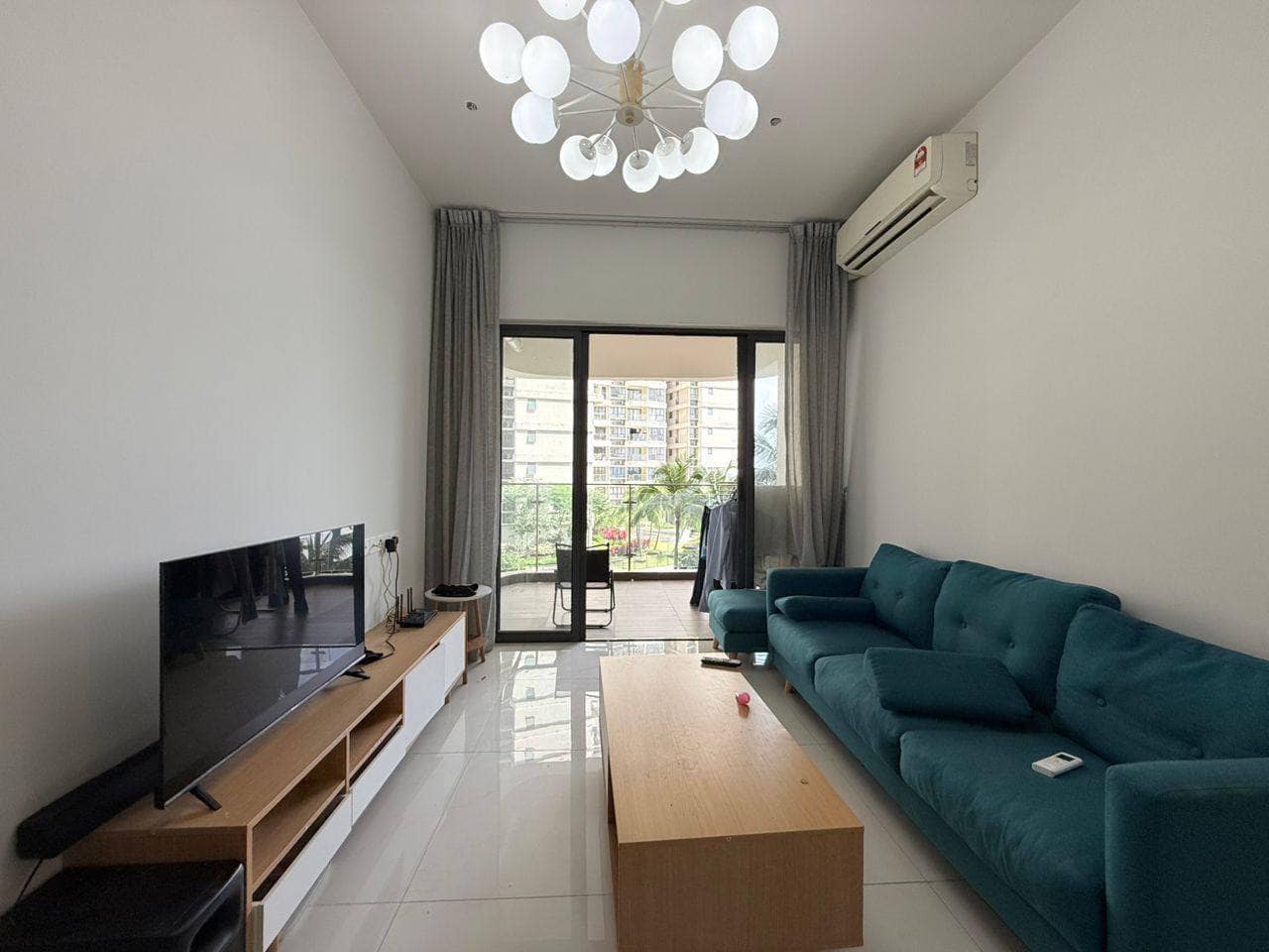 Condominium Bay Laurel Country Garden Danga Bay – photo 1