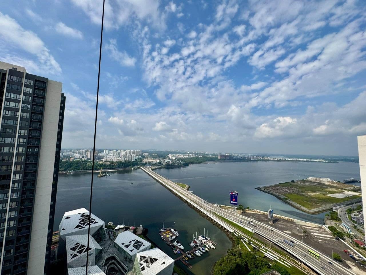 Condominium R&F Princess Cove Phase 1 – photo 1