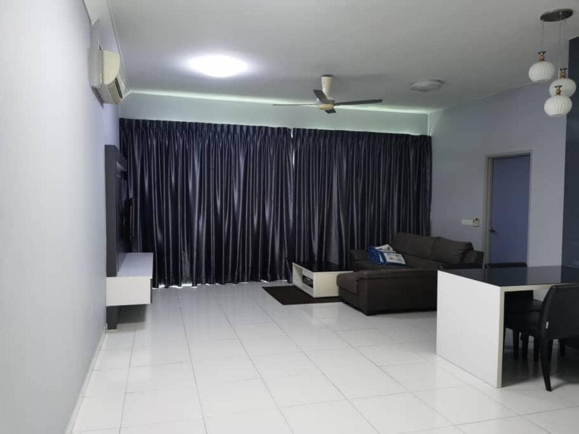 Condo Bukit Indah – photo 1