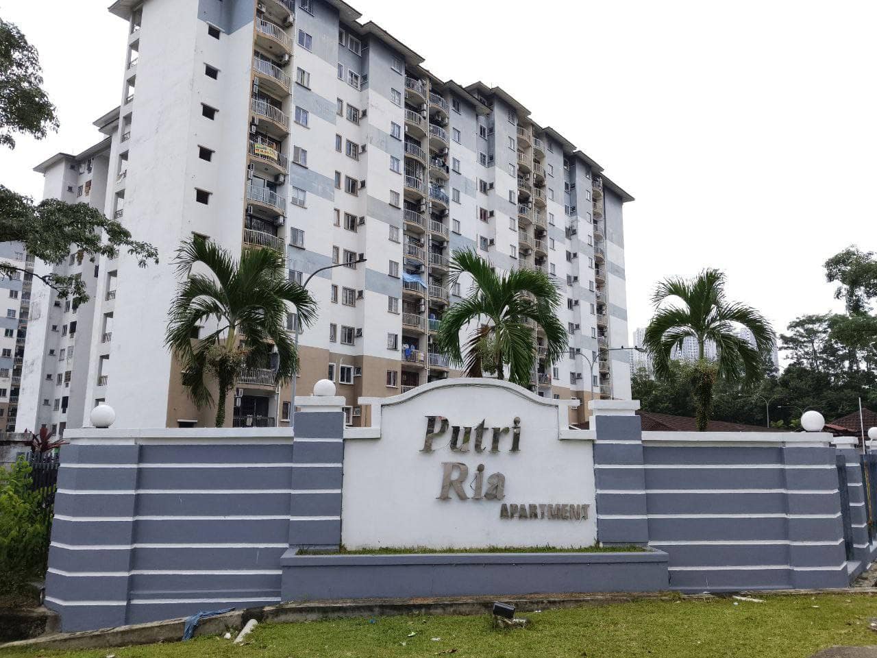 Taman Megah Ria – photo 1