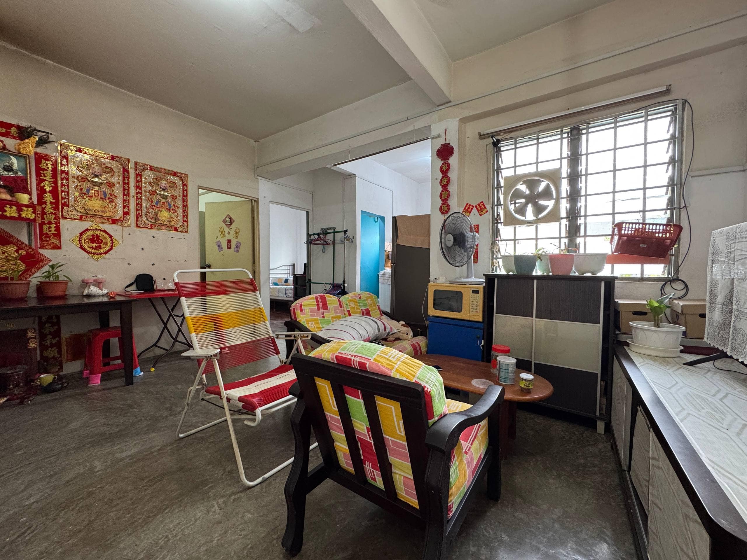 Low Cost Flat Taman Melawati – photo 1