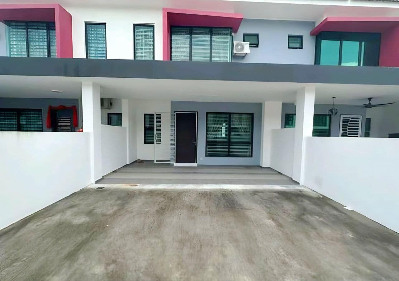 2-Storey Terrace House Austin Duta 4, Taman Austin Duta – photo 1