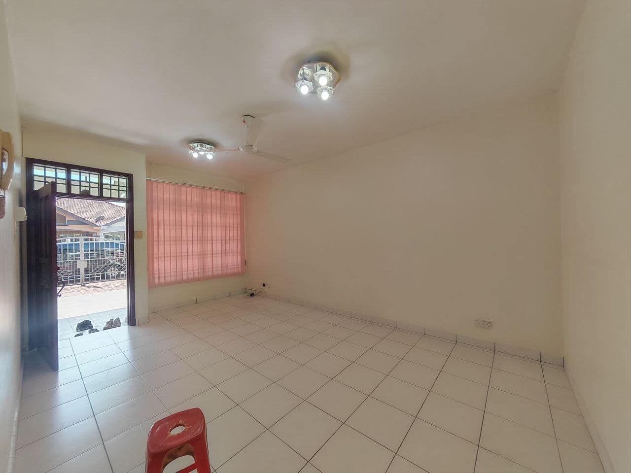 Single Storey Terraced House Bukit Impian @ Impian Emas – photo 1