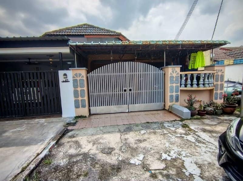 Single Storey End Lot Taman Universiti – photo 1