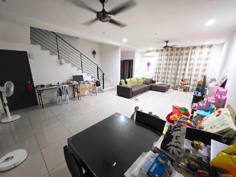 2-Storey Superlink Terrace House Nusa Idaman – photo 1