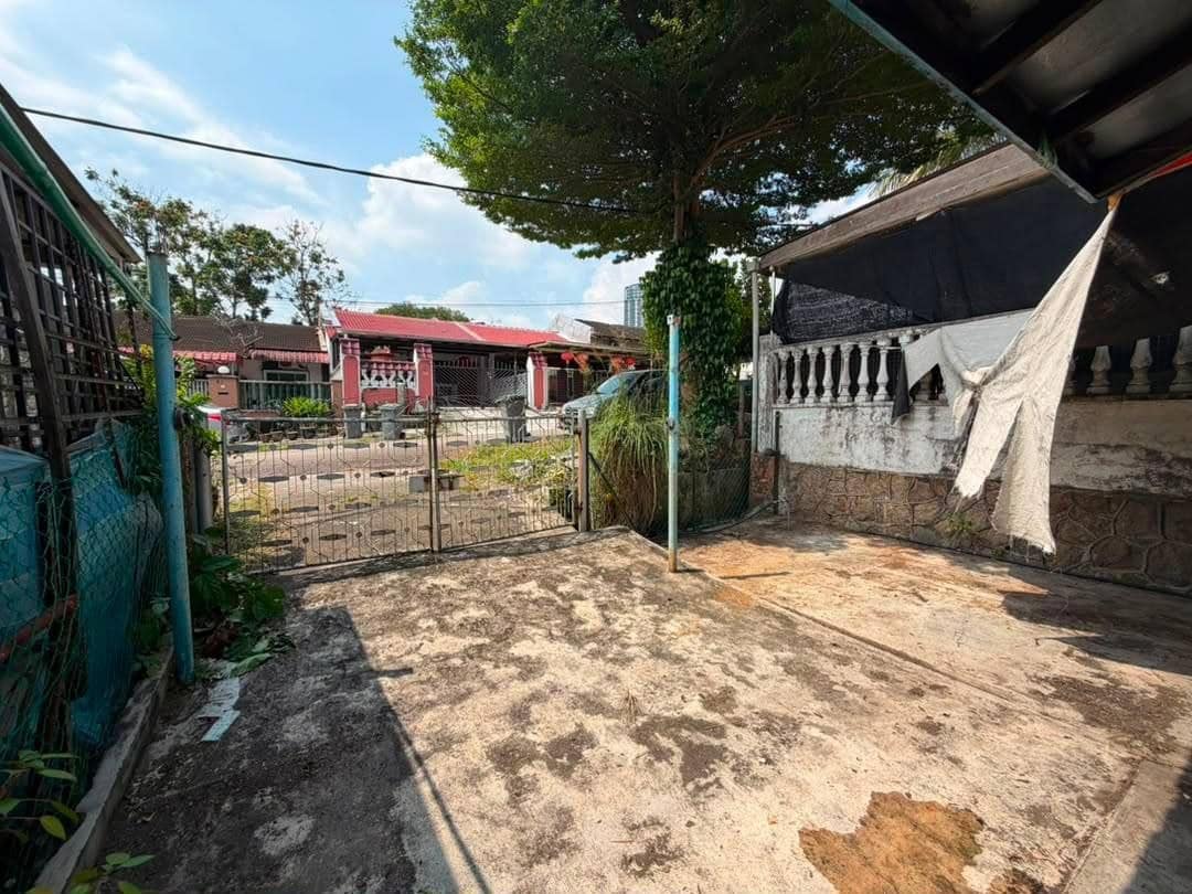 Single Storey Terrace Taman Abad – photo 1