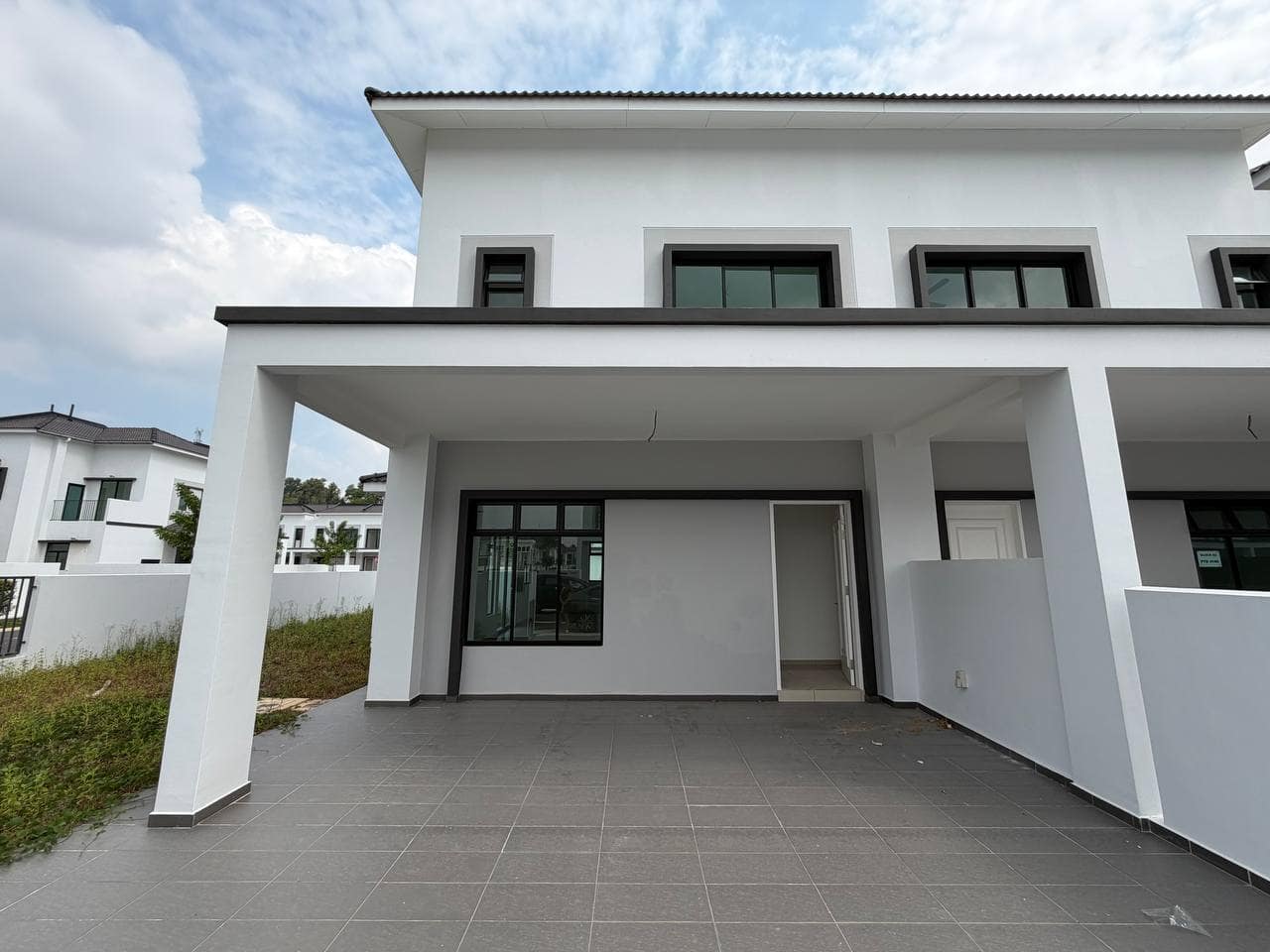 2-Storey Terrace House Eco Tropics-Fieldgates (Nora) – photo 1