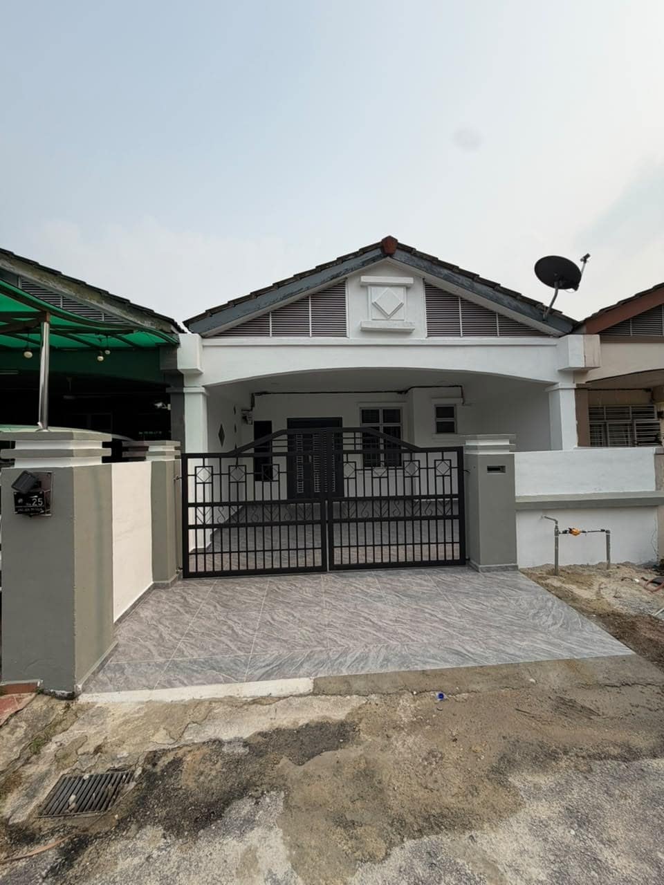 Single Storey Terrace House Taman Pulai Indah – photo 1