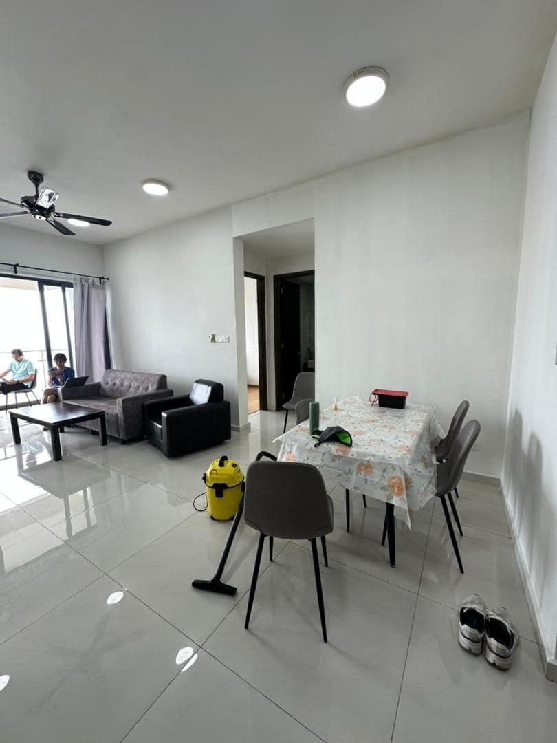 For sale

Country Garden Danga Bay 
Baypoint 6B

2… – photo 1