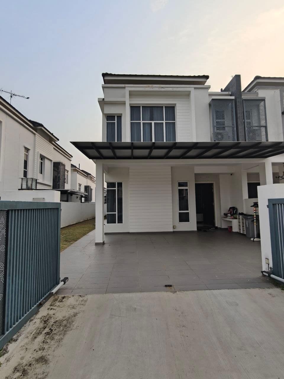 Double Storey Cluster House Setia Tropika – photo 1