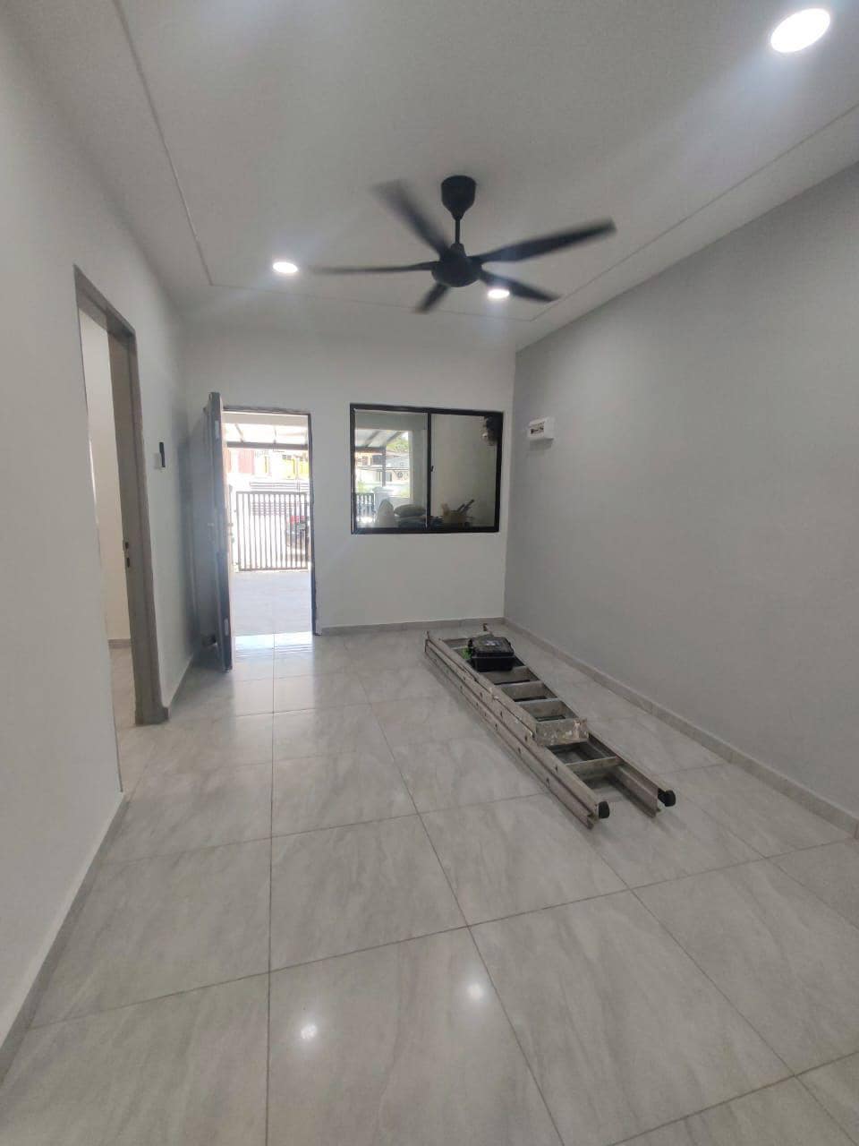 Low Cost Single Storey Tun Aminah – photo 1