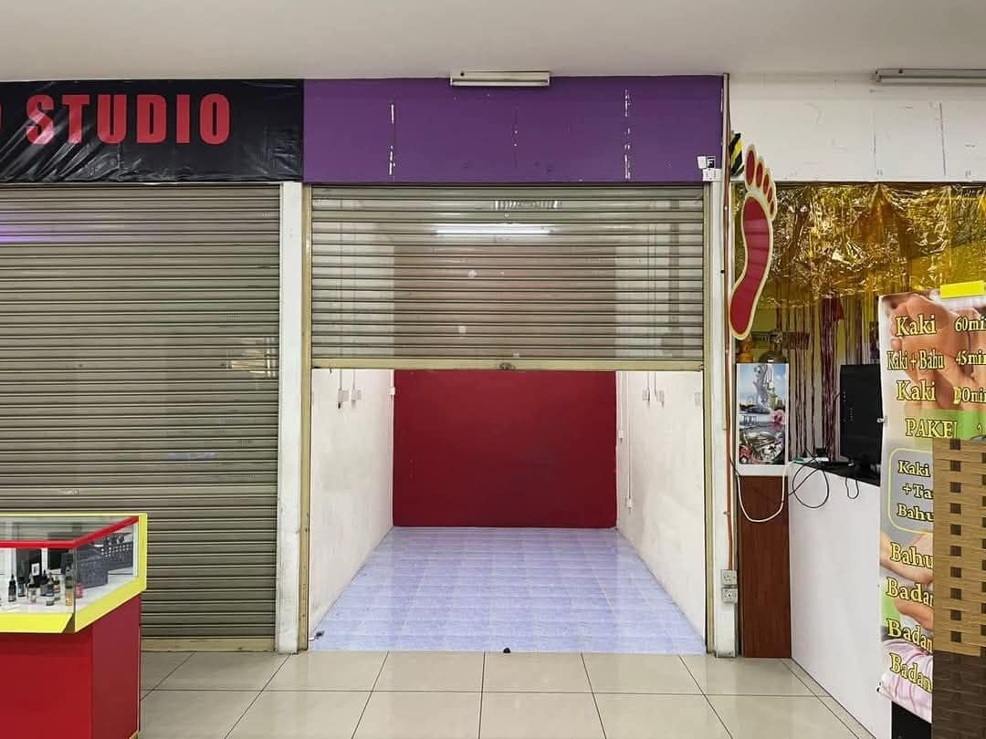 Shop Lot Taman Pulai Utama – photo 1
