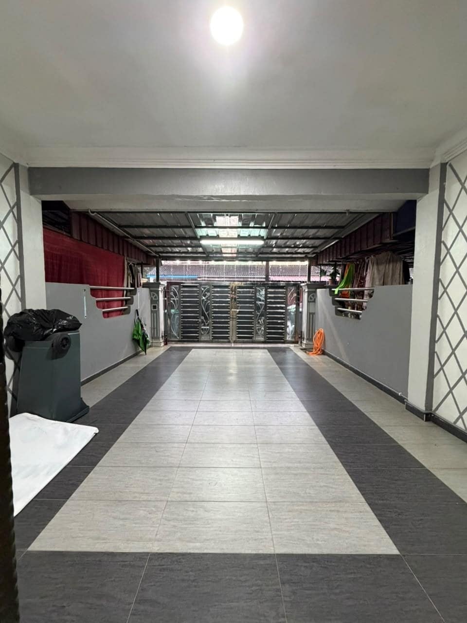 Double Storey House Kota Masai – photo 1