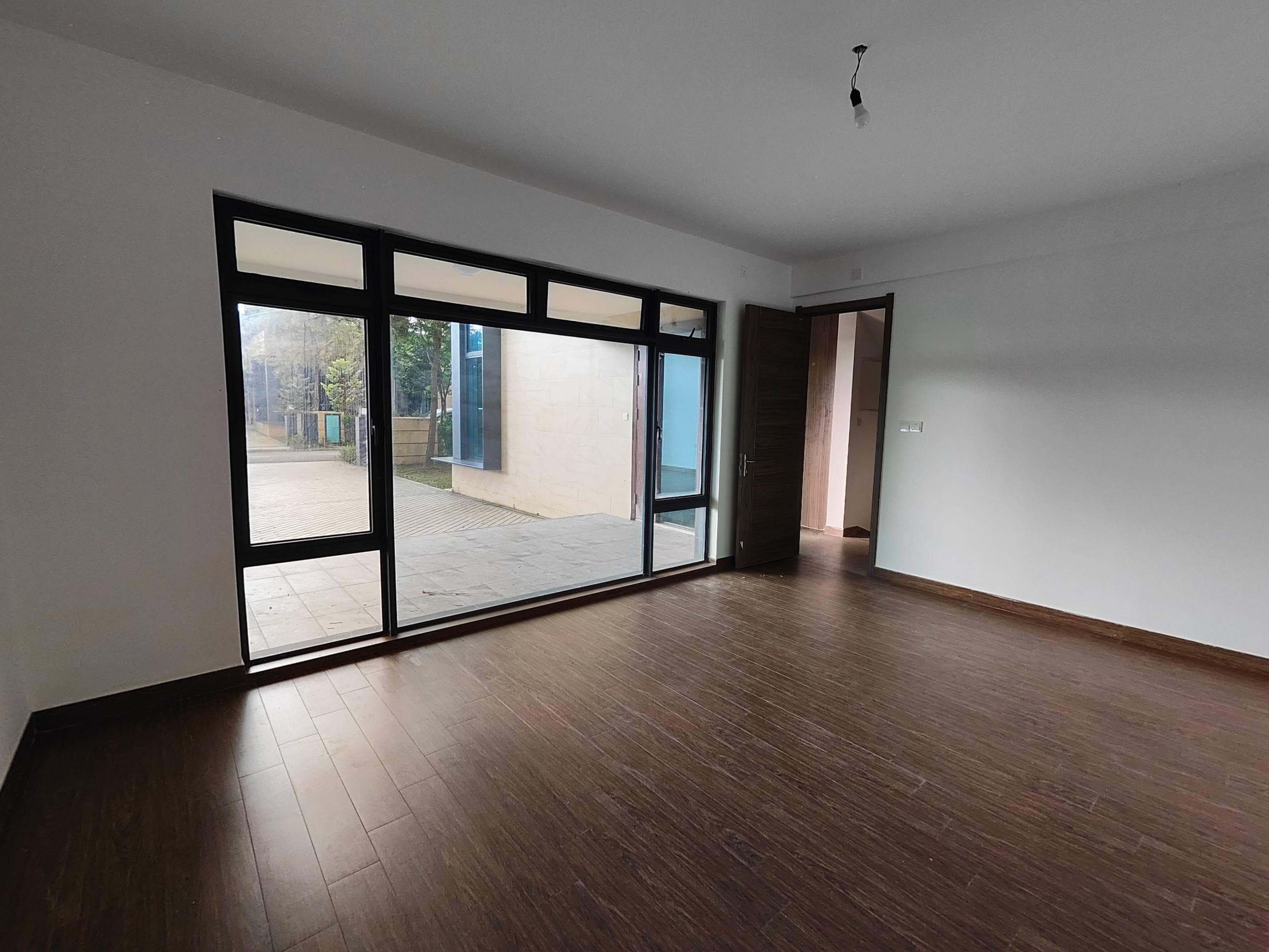 2 Storey Cluster House Golf Villa, Forest City – photo 1