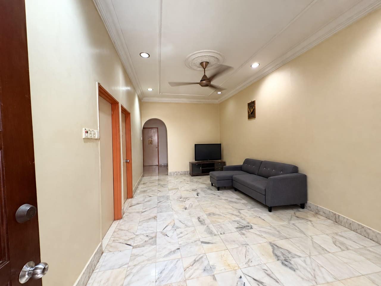 Single Storey Terrace House Johor Jaya – photo 1