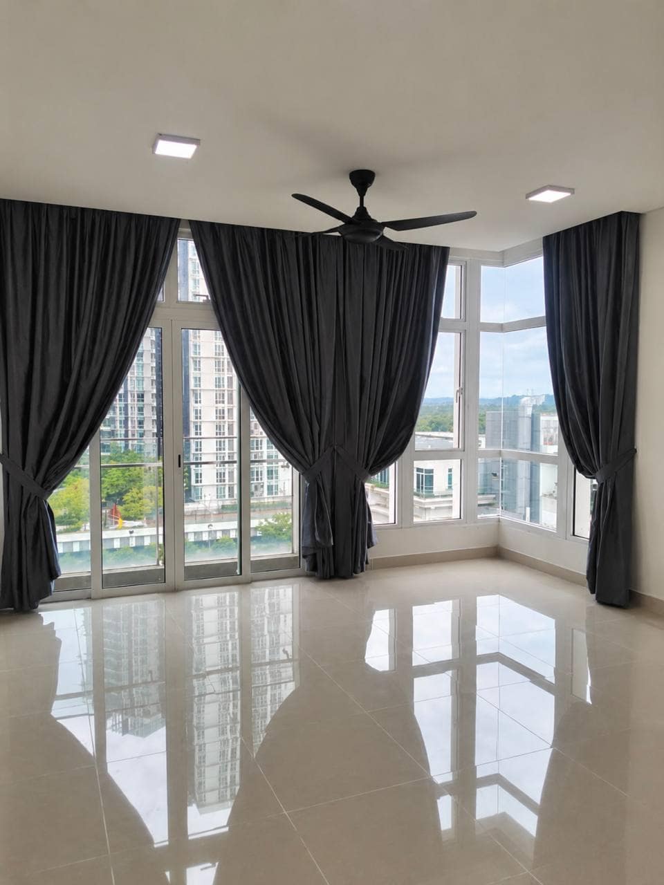Condominium Medini – photo 1