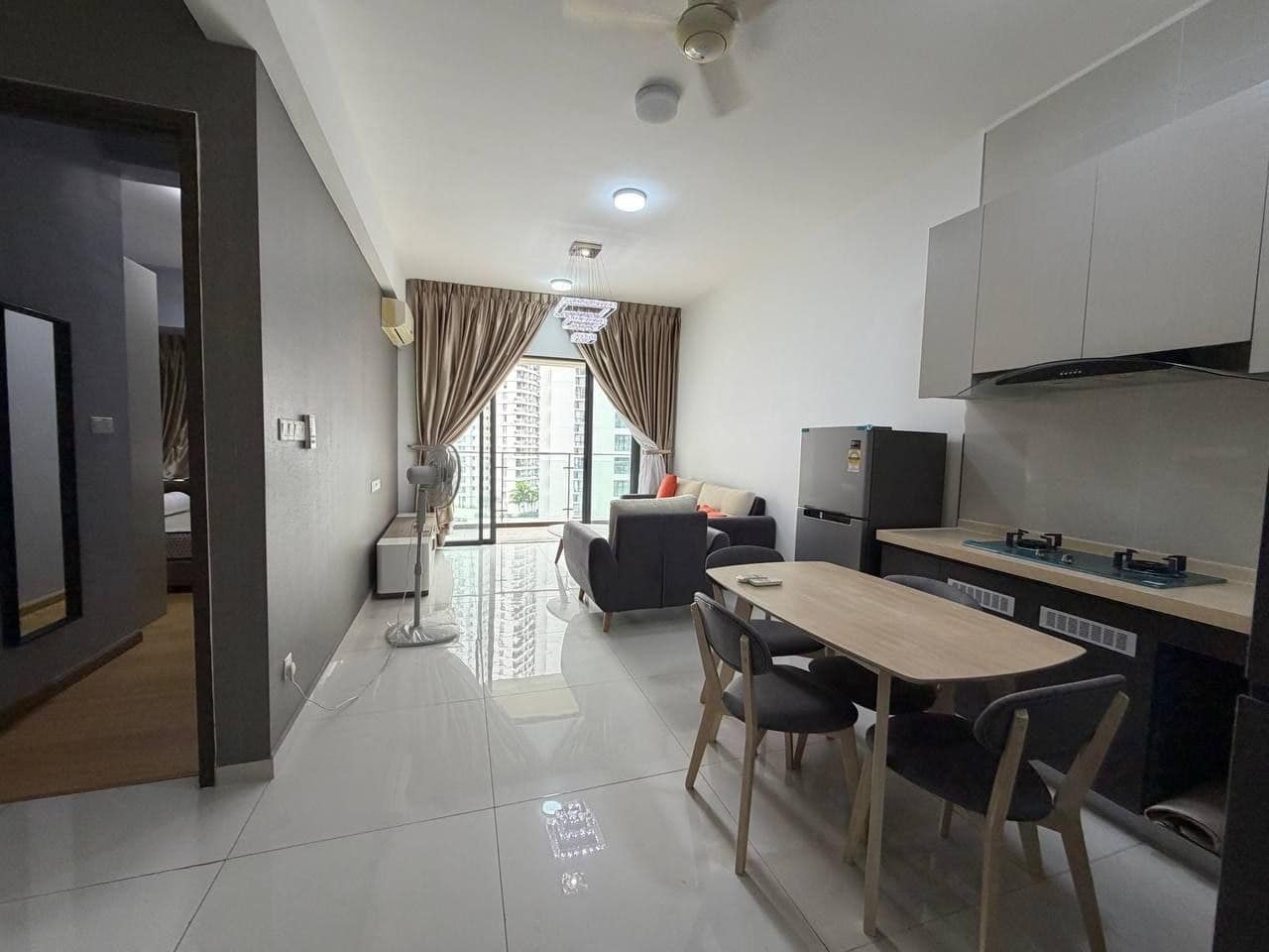 Condominium Country Garden Danga Bay – photo 1