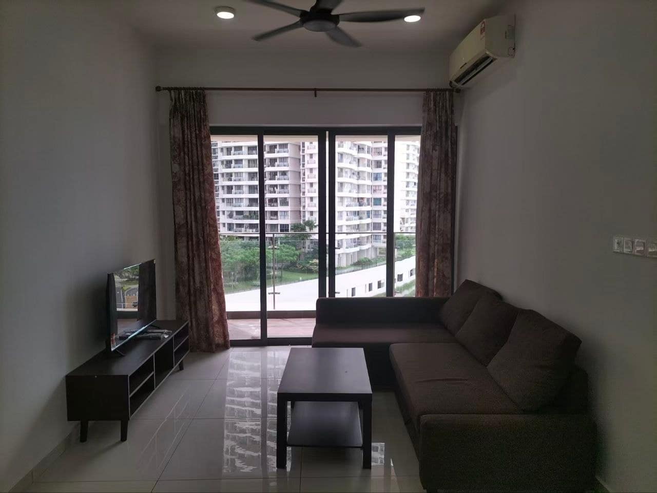 Condo Bay Laurel, Country Garden Danga Bay – photo 1