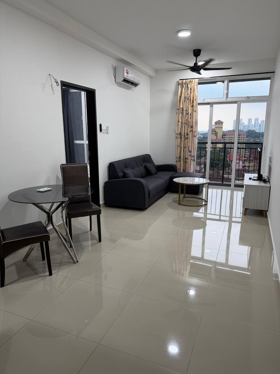 Condo Trellis Residences – photo 1