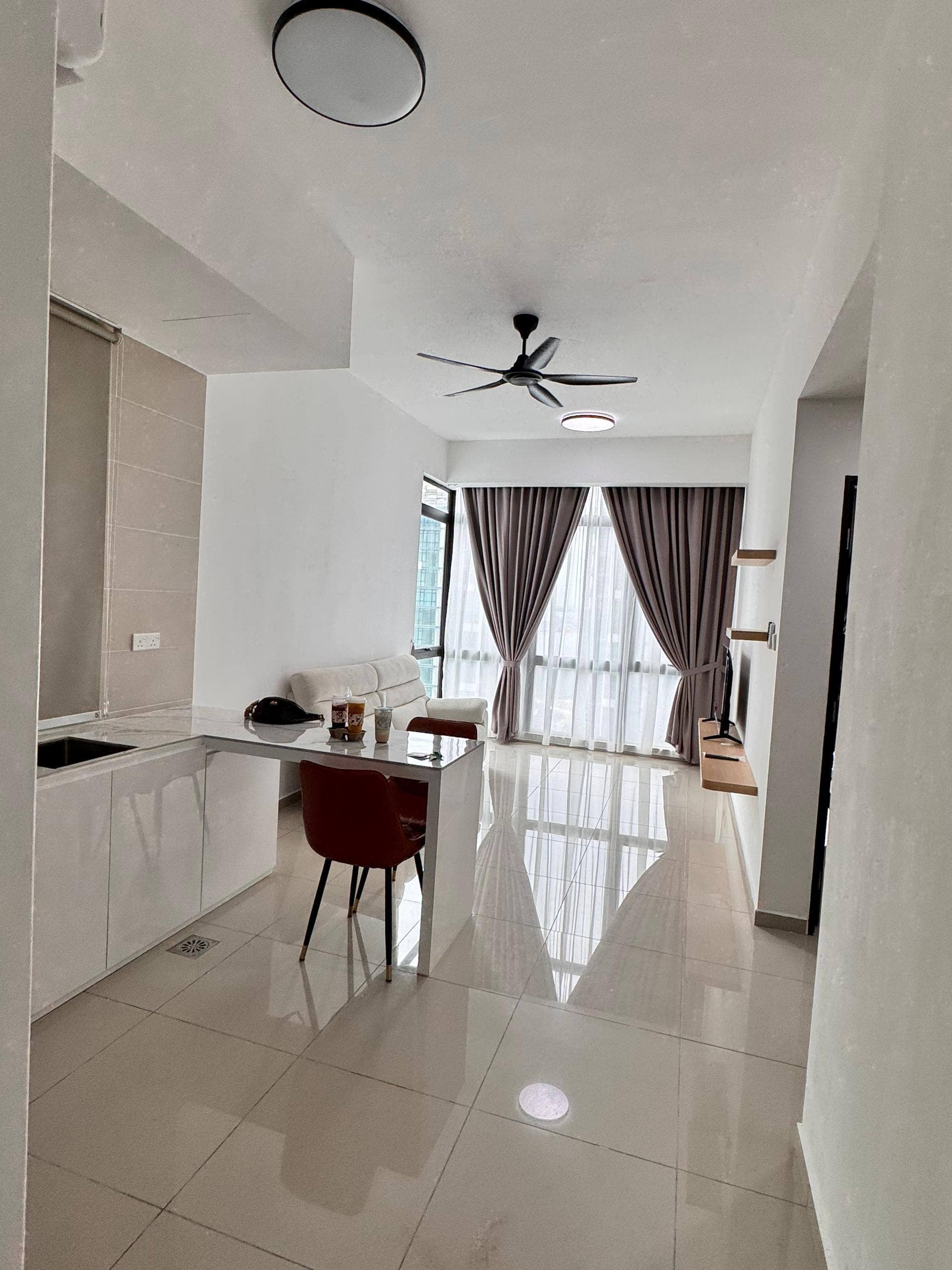 Condo Wave @ marina cove – photo 1