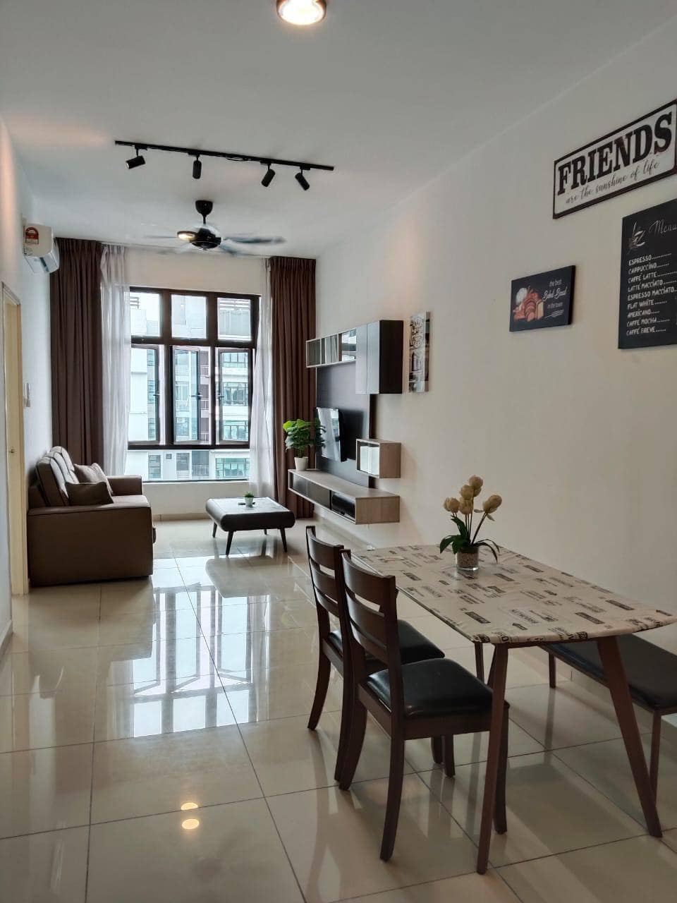 Condo Kempas Utama – photo 1