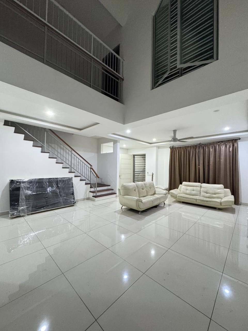 Superlink Double Storey Terrace Jalan Sutera Ungu – photo 1