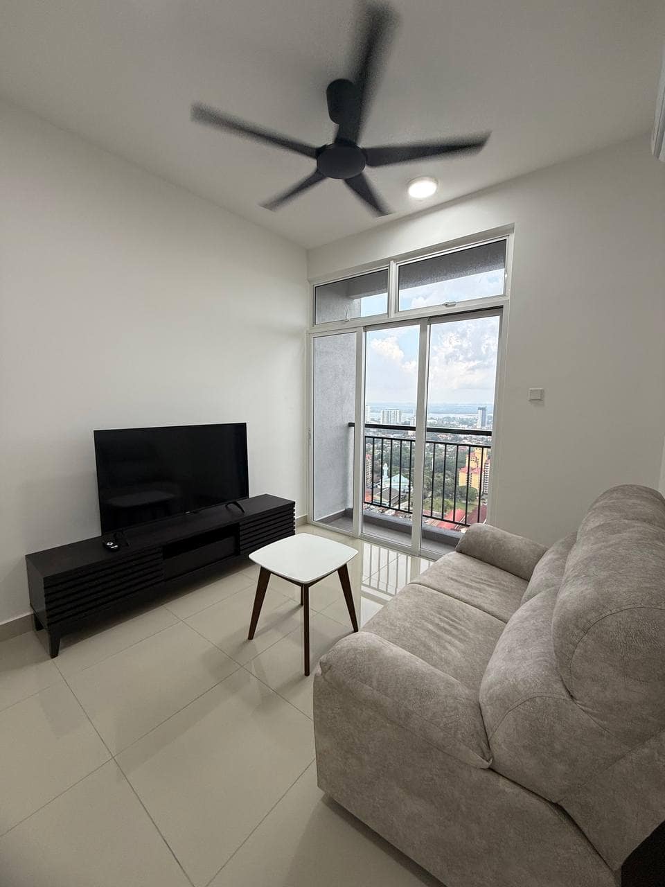 Condo Trellis Residences – photo 1