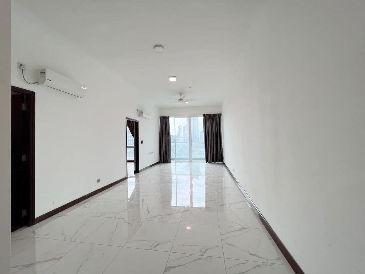 Condominium Paragon Suites @ CIQ – photo 1