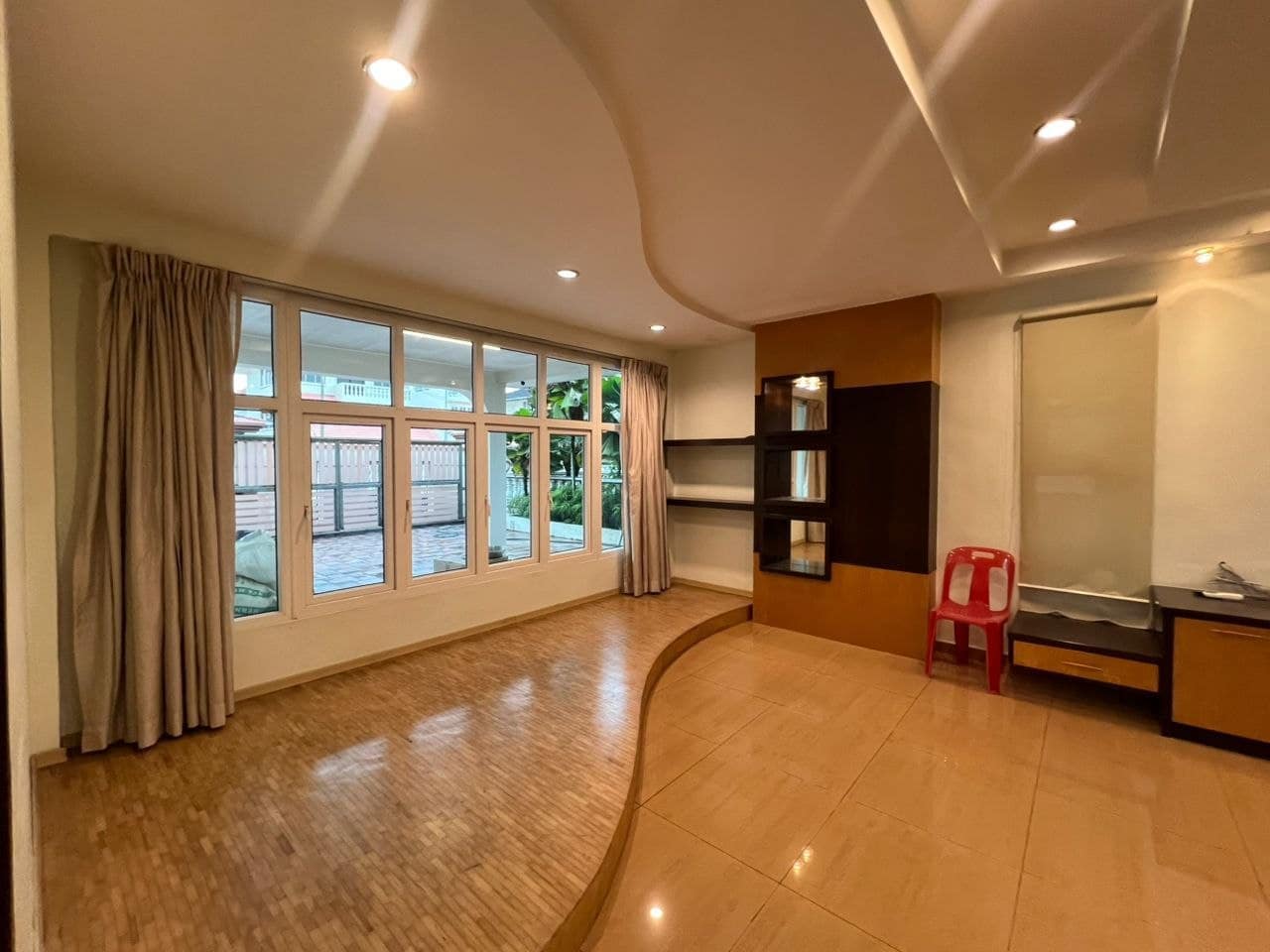 2.5 Storey Semi D Taman Pelangi – photo 1