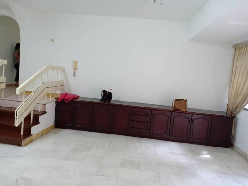 Condo Indera Putra Courts – photo 1