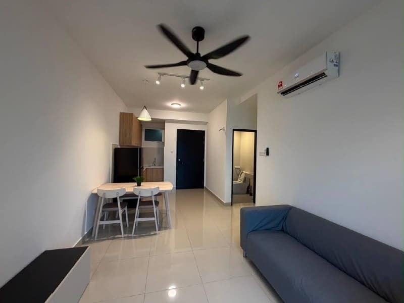 Condominium Trellis Residence – photo 1
