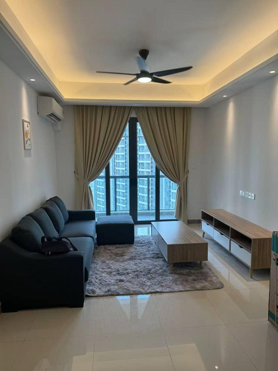 Condominium R&F Phase 2 – photo 1