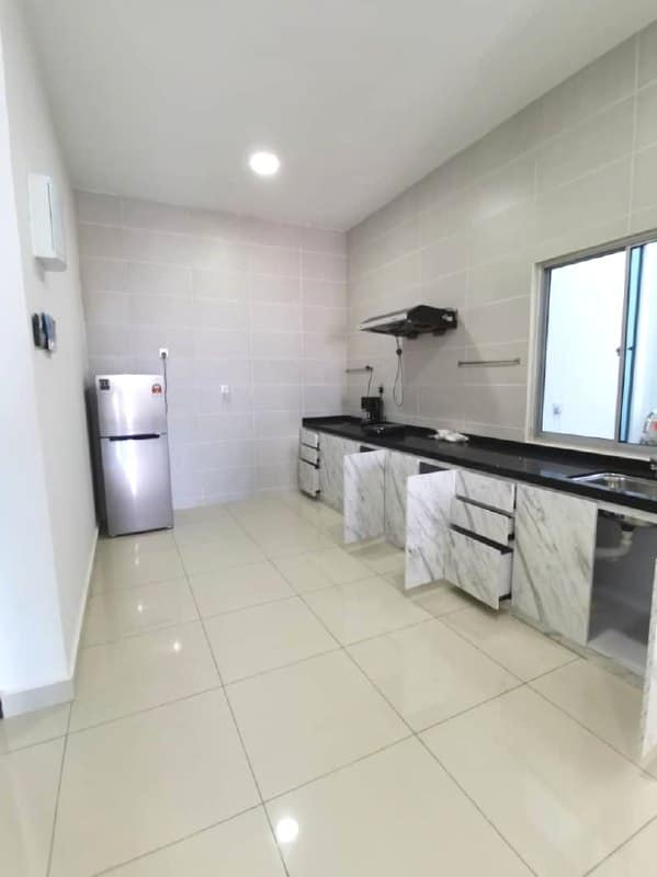 Service Residence Tanjung Puteri – photo 1