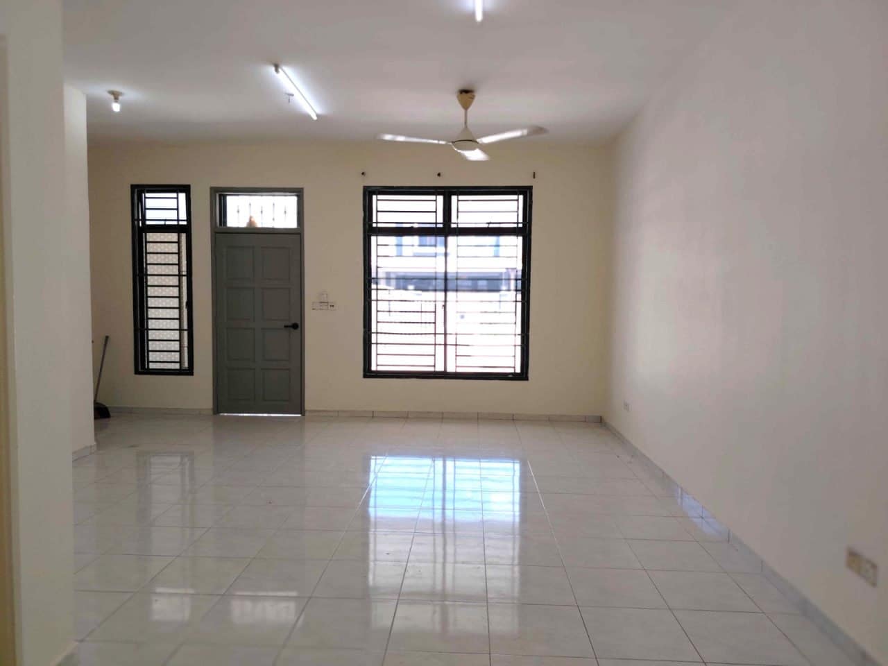 2-Storey Terrace House Indah Park Bukit Indah – photo 1