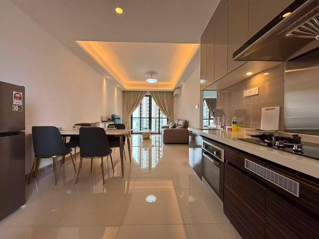 Condominium R&F Phase 2 – photo 1