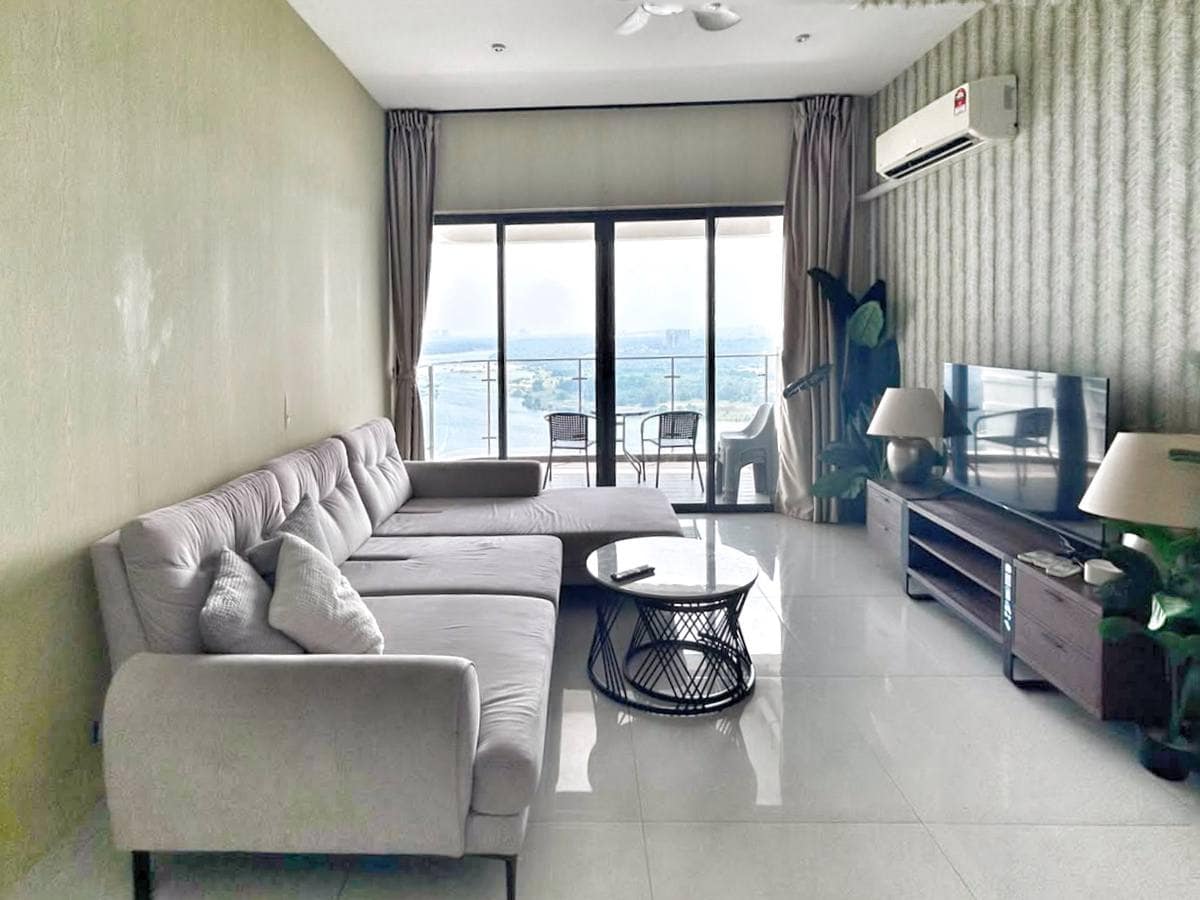 Condominium Country Garden Danga Bay – photo 1