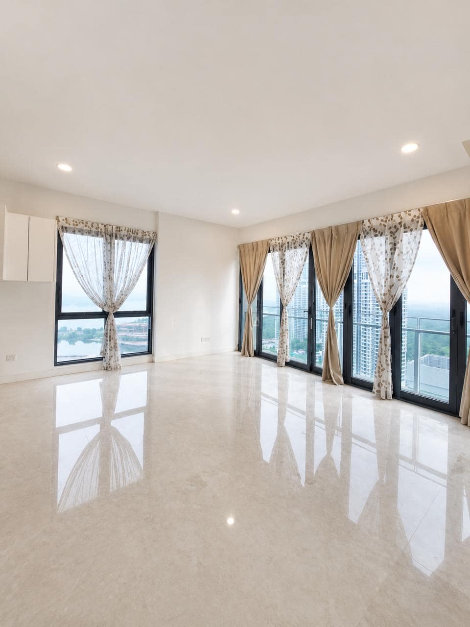 Condominium Puteri Harbour – photo 1