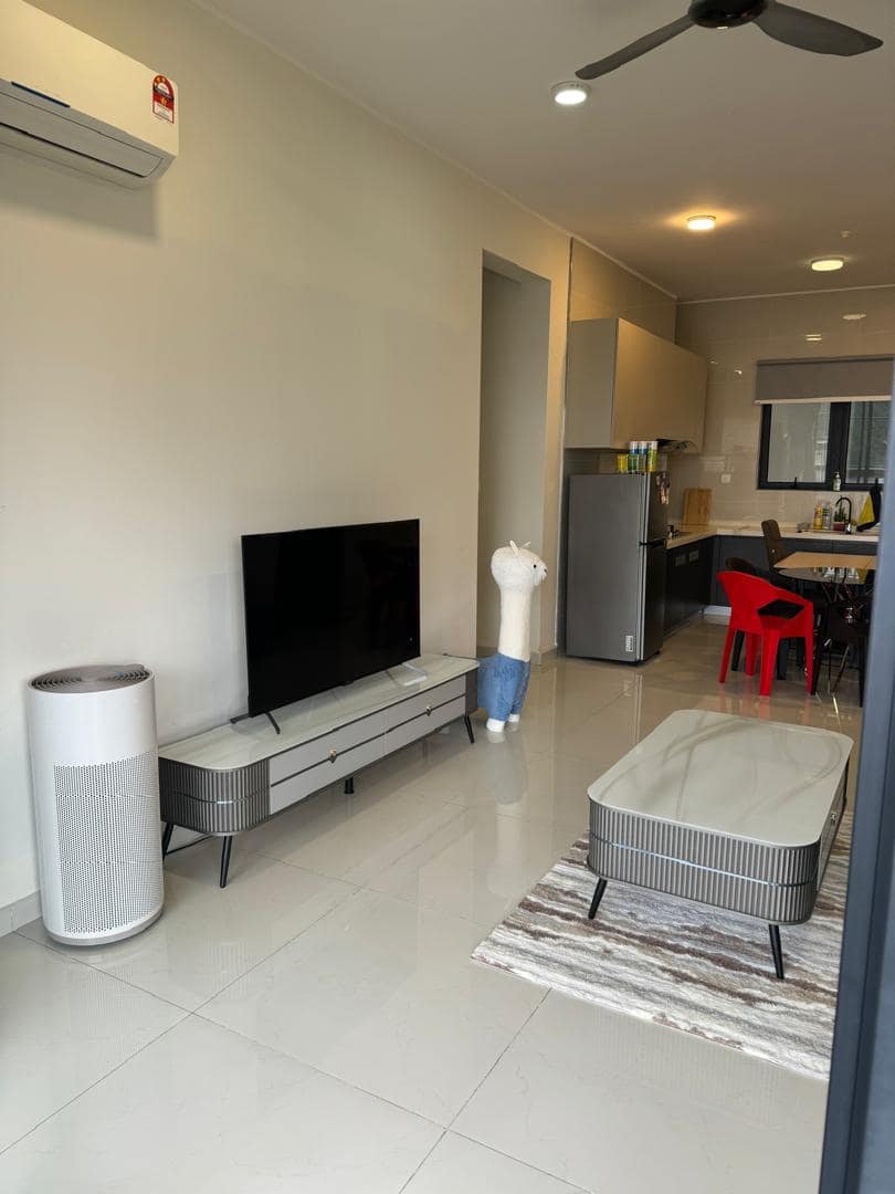Condo Amberside 9A, Danga Bay – photo 1