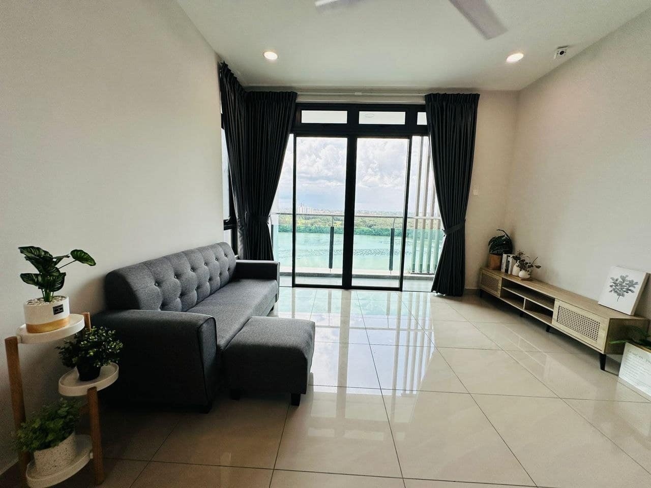 For Rent (GC1308/AH)

📍Botanika @ Permas
📍Nearby C… – photo 1