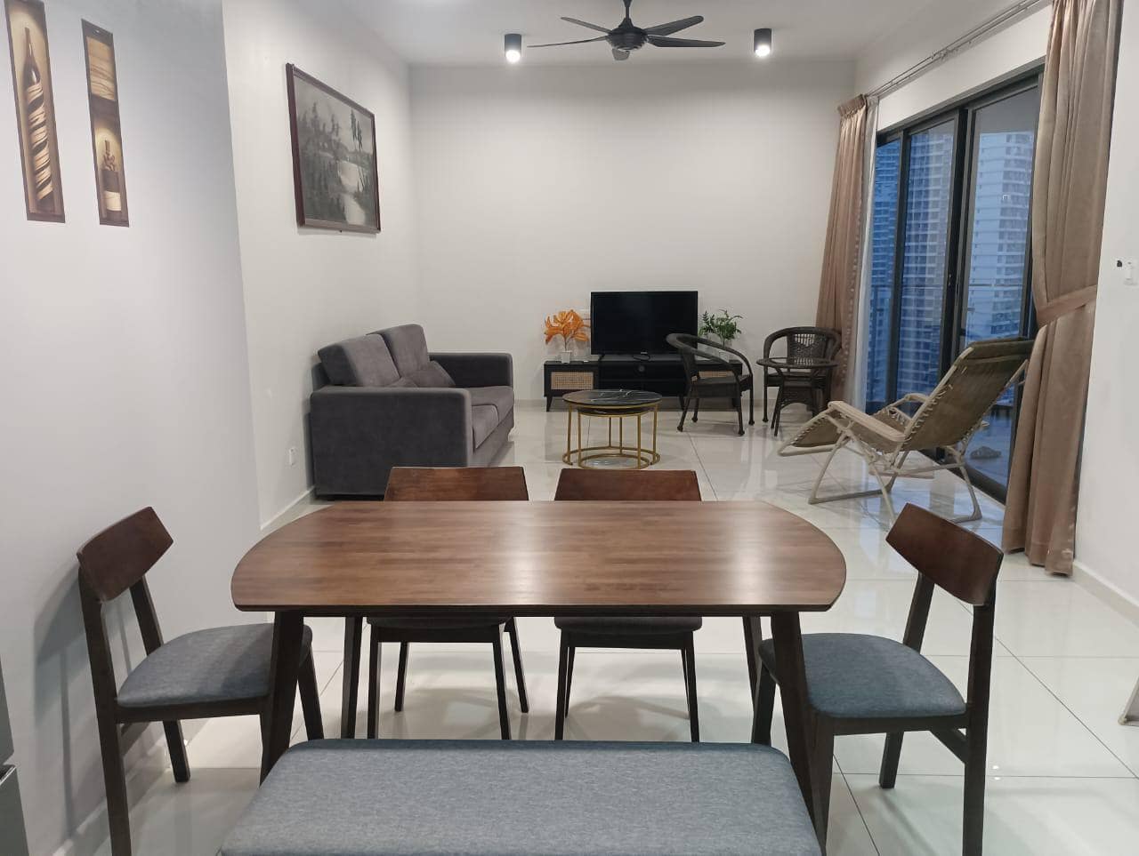 Condo Royal Strand Country Garden Danga Bay – photo 1