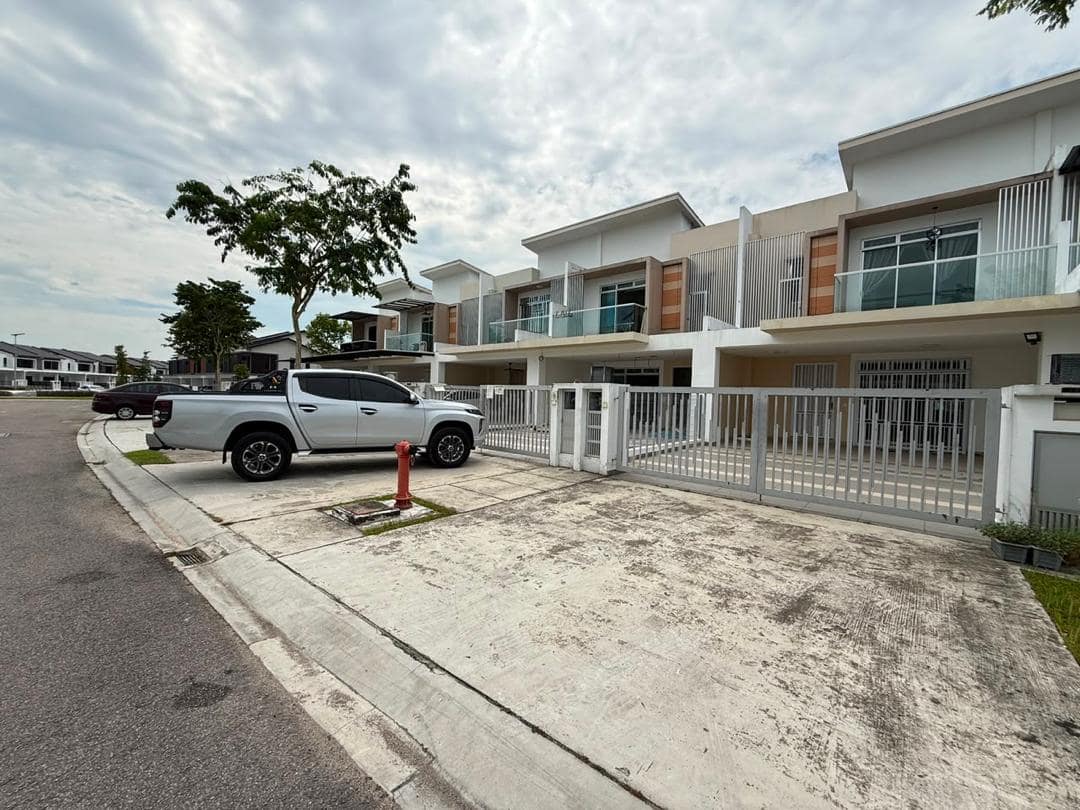 2-Storey Terrace Gelang Patah – photo 1