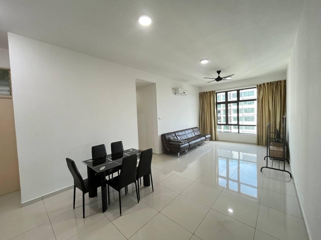 Condominium Kempas Utama – photo 1