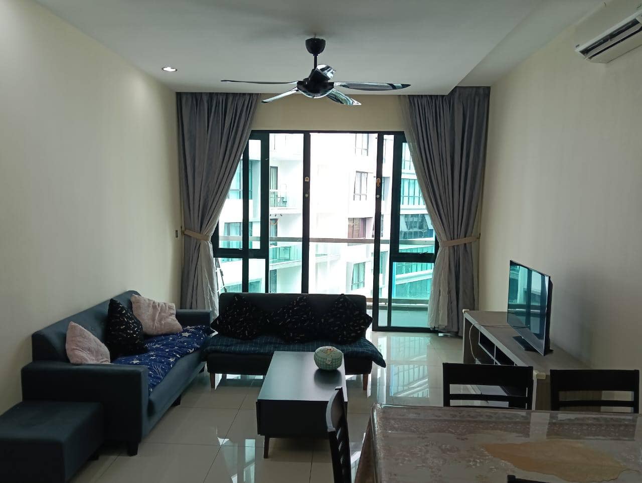 Condominium Impiana – photo 1