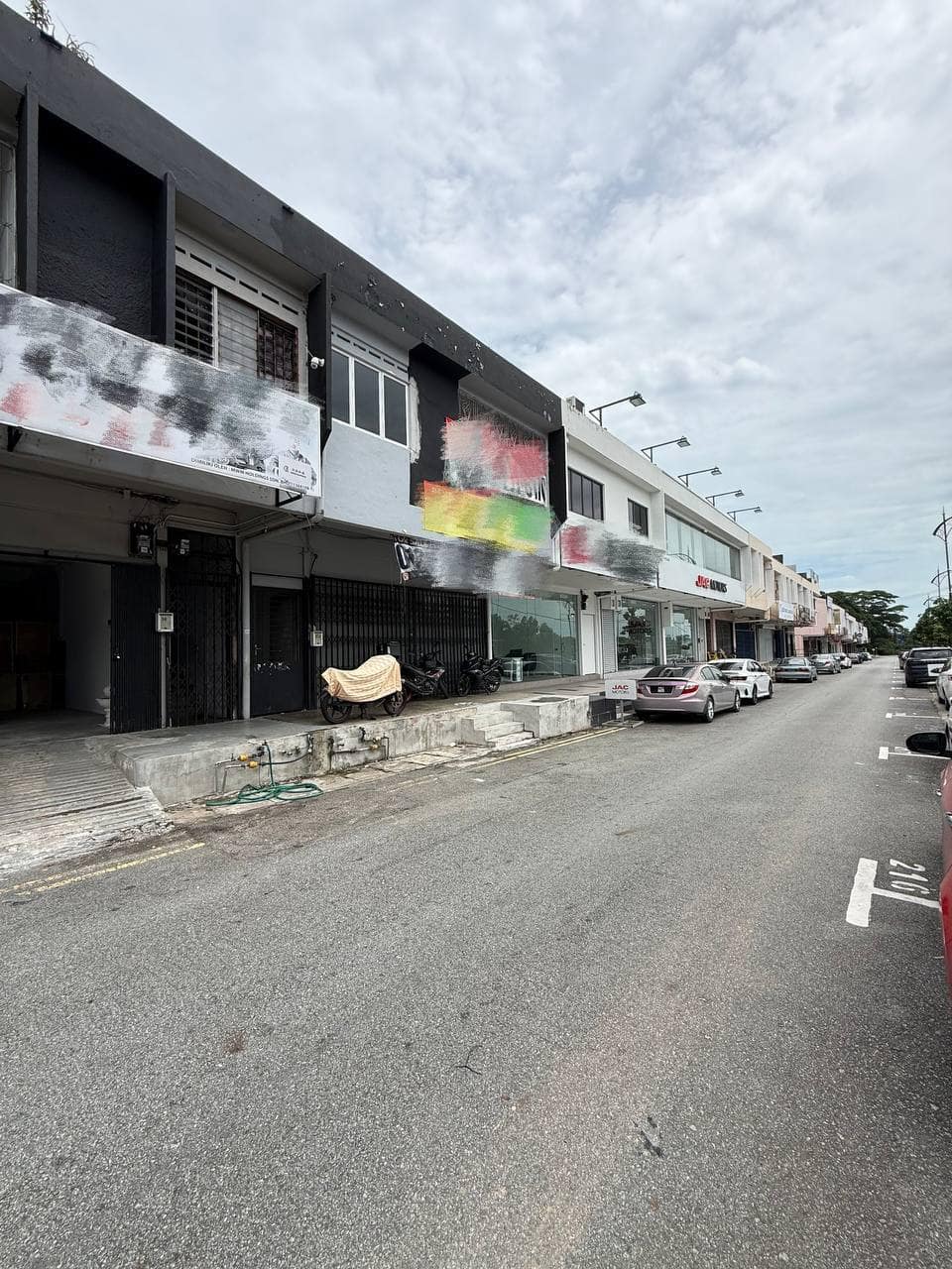 Double Storey Shoplot Jalan Lembah – photo 1