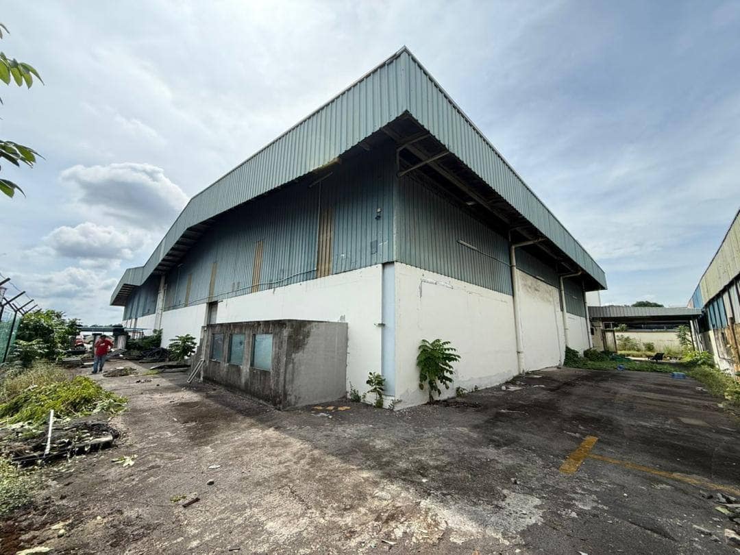 1.5 Storey Semi Detached Factory Jalan Arung – photo 1